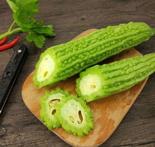 什么瓜洗过不能切开吃,为何洗净的瓜不能切开食用？